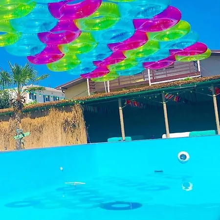 Cactus Camin Studentesc Pentru Elevi Si Studenti Costinesti